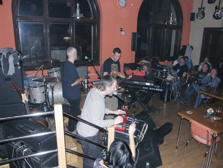 08 pink floyd mem