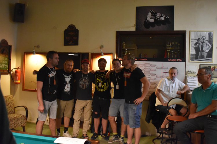21 2.místo Killers of Seniors